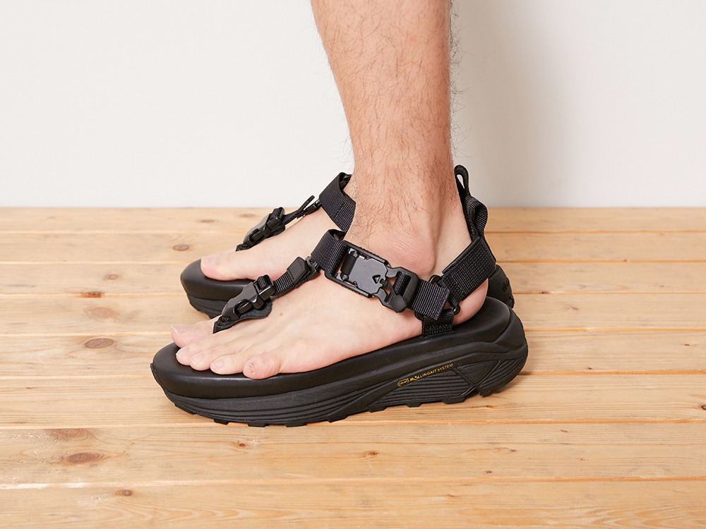 Sp Fileld Trainer Sandal 24 Black Se su001bk シューズ サンダルの通販 アウトドア用品 はスノーピーク Snow Peak