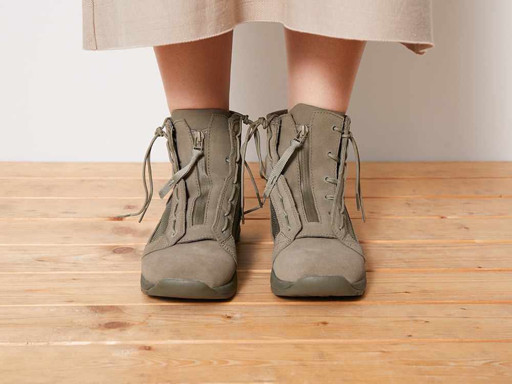 ト送料込 ダナー☓スノーピーク タキオン | alamiah.edu.sa