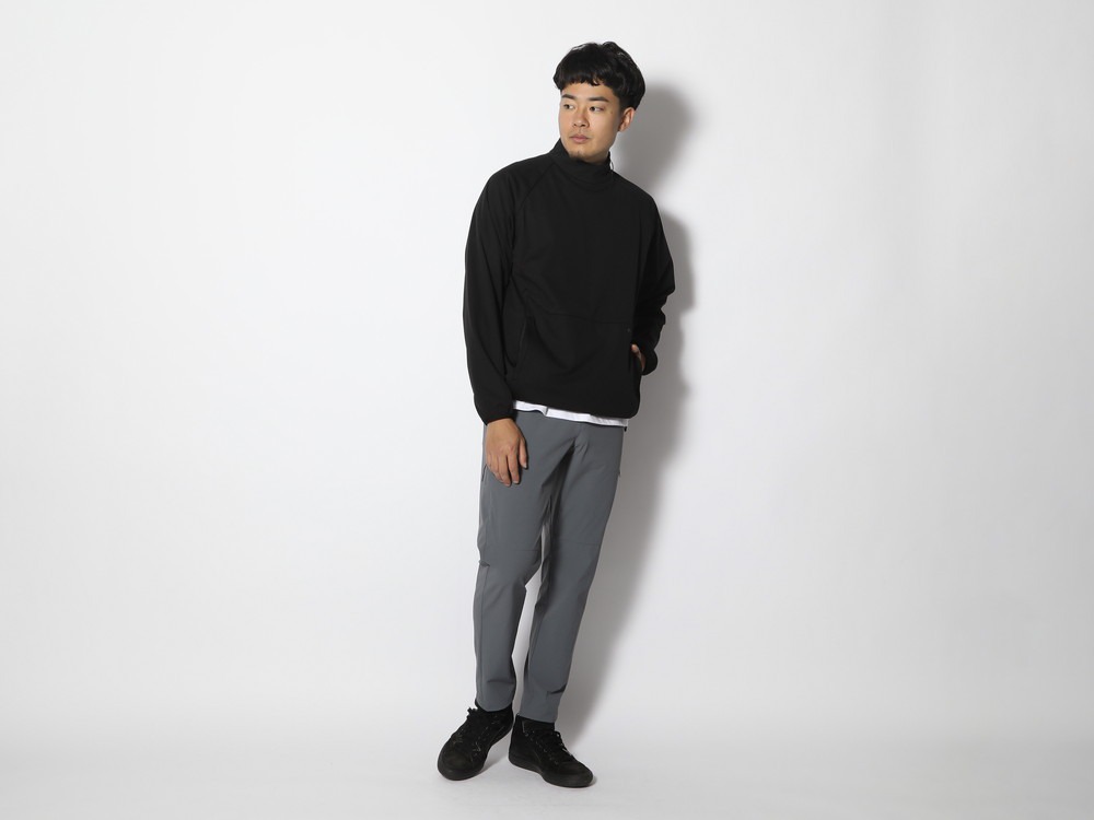 【期間限定価格 5月6日まで】Lightweight Softshell Pullover 1 Black