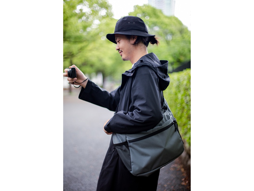 Everyday Use Middle Shoulder Bag One Black