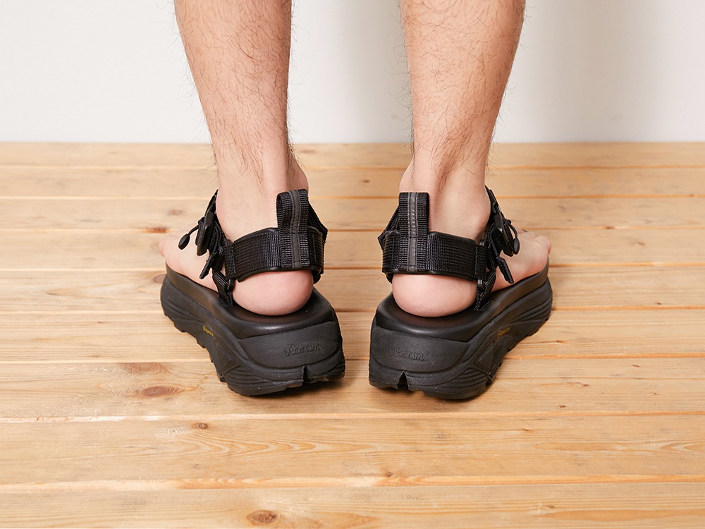 Sp Fileld Trainer Sandal 24 Black Se su001bk シューズ サンダルの通販 アウトドア用品 はスノーピーク Snow Peak