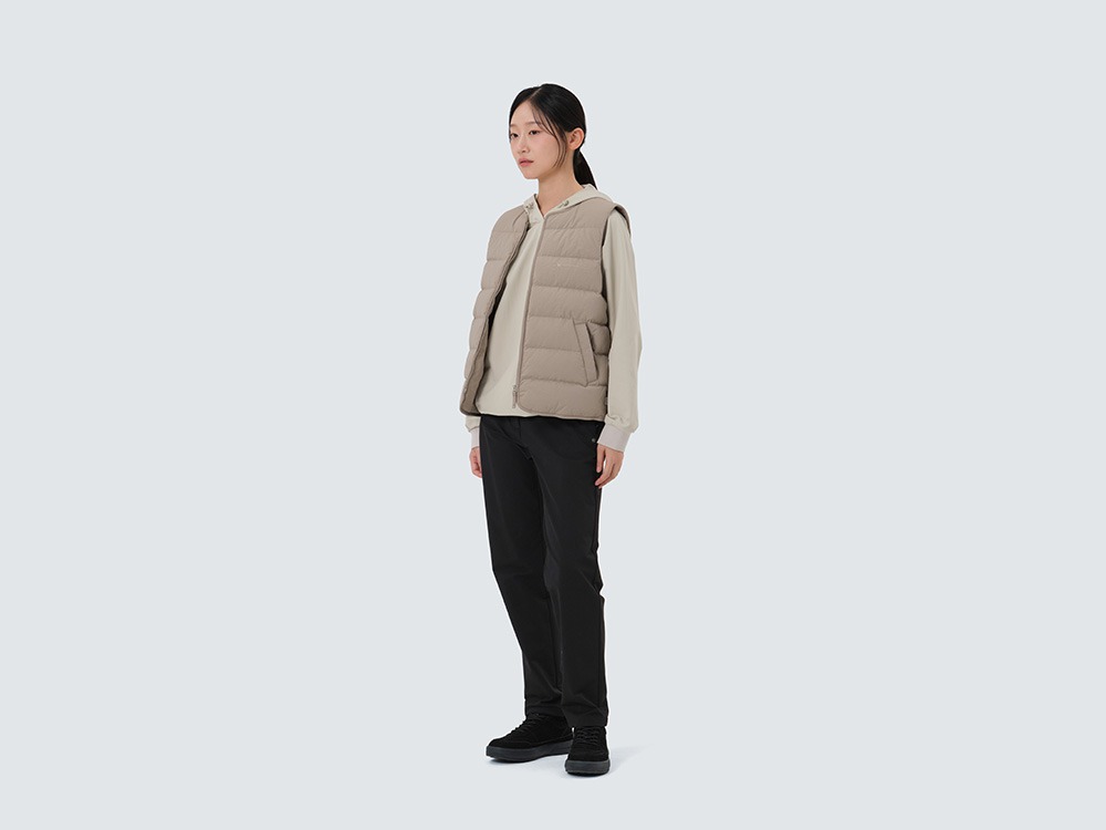 Land Women's Lightweight Down Vest M TAN GREY