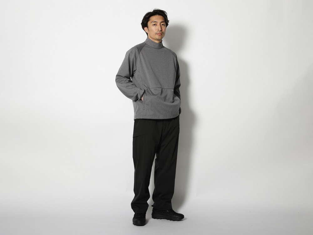 【期間限定価格 5月6日まで】Lightweight Softshell Pullover 1 Black